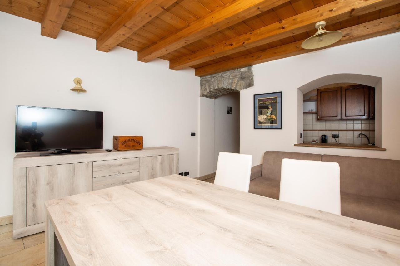 Studio Aubert Apartment Aosta Exterior foto